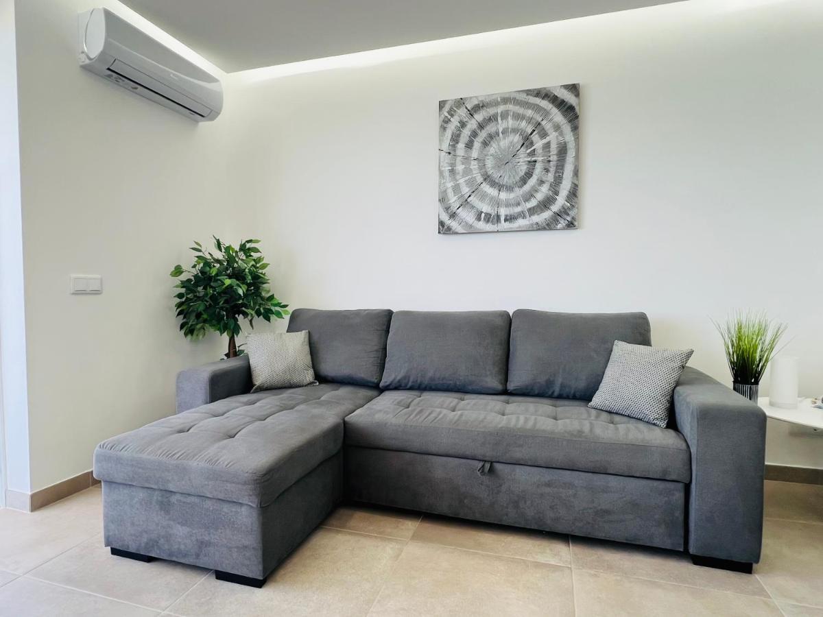 Top Ocean View Apartment - Amazing Sunset - Modern Style - Pool & 200M To Beach Portimão Buitenkant foto