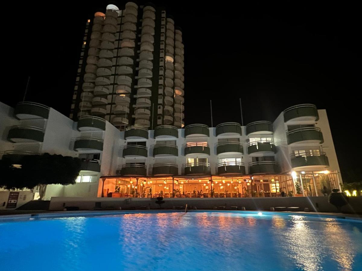 Top Ocean View Apartment - Amazing Sunset - Modern Style - Pool & 200M To Beach Portimão Buitenkant foto