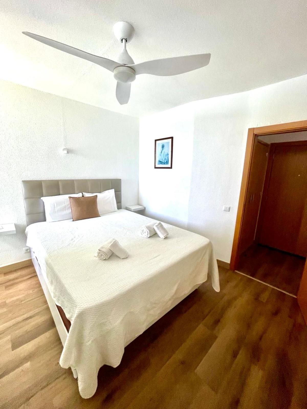 Top Ocean View Apartment - Amazing Sunset - Modern Style - Pool & 200M To Beach Portimão Kamer foto